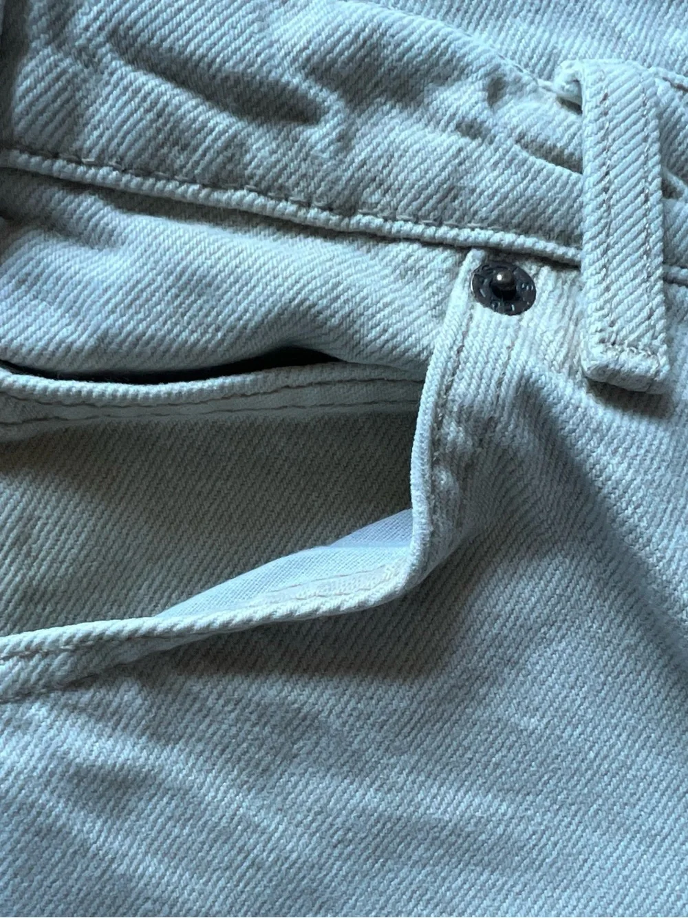 Levi’s 550 Men’s Relaxed Fit Tapered Leg Khaki Jeans Size 34x34 Made in USA